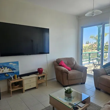 Quiet 61 Perivolia Meneou