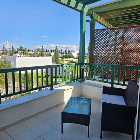 Quiet 61 Perivolia Meneou